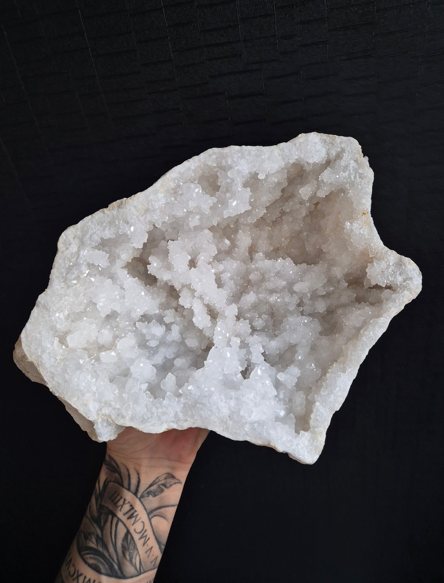 Unieke geode die balans en helderheid in huis brengt