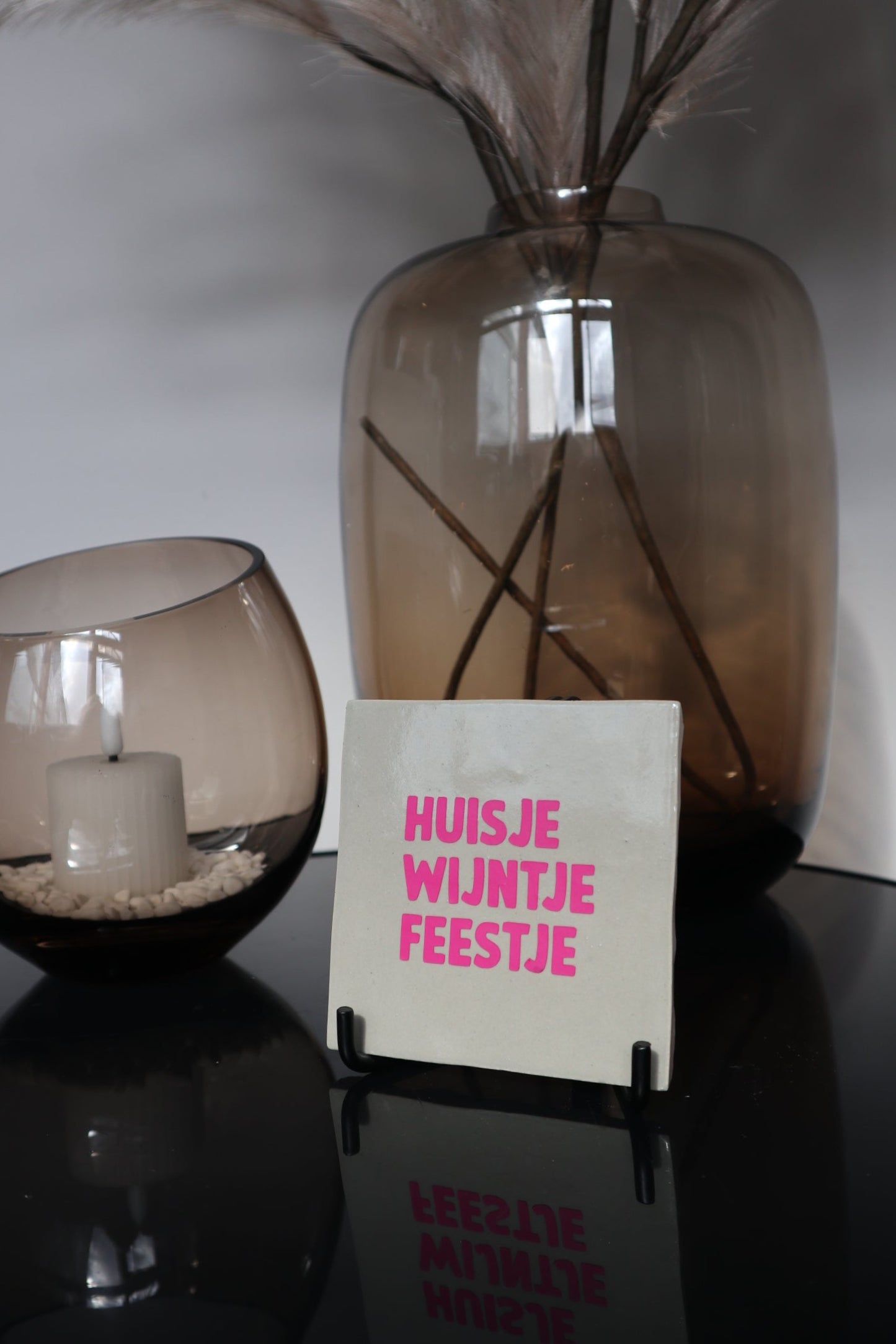 HUISJE WIJNTJE FEESTJE | Tegeltje | 10×10cm