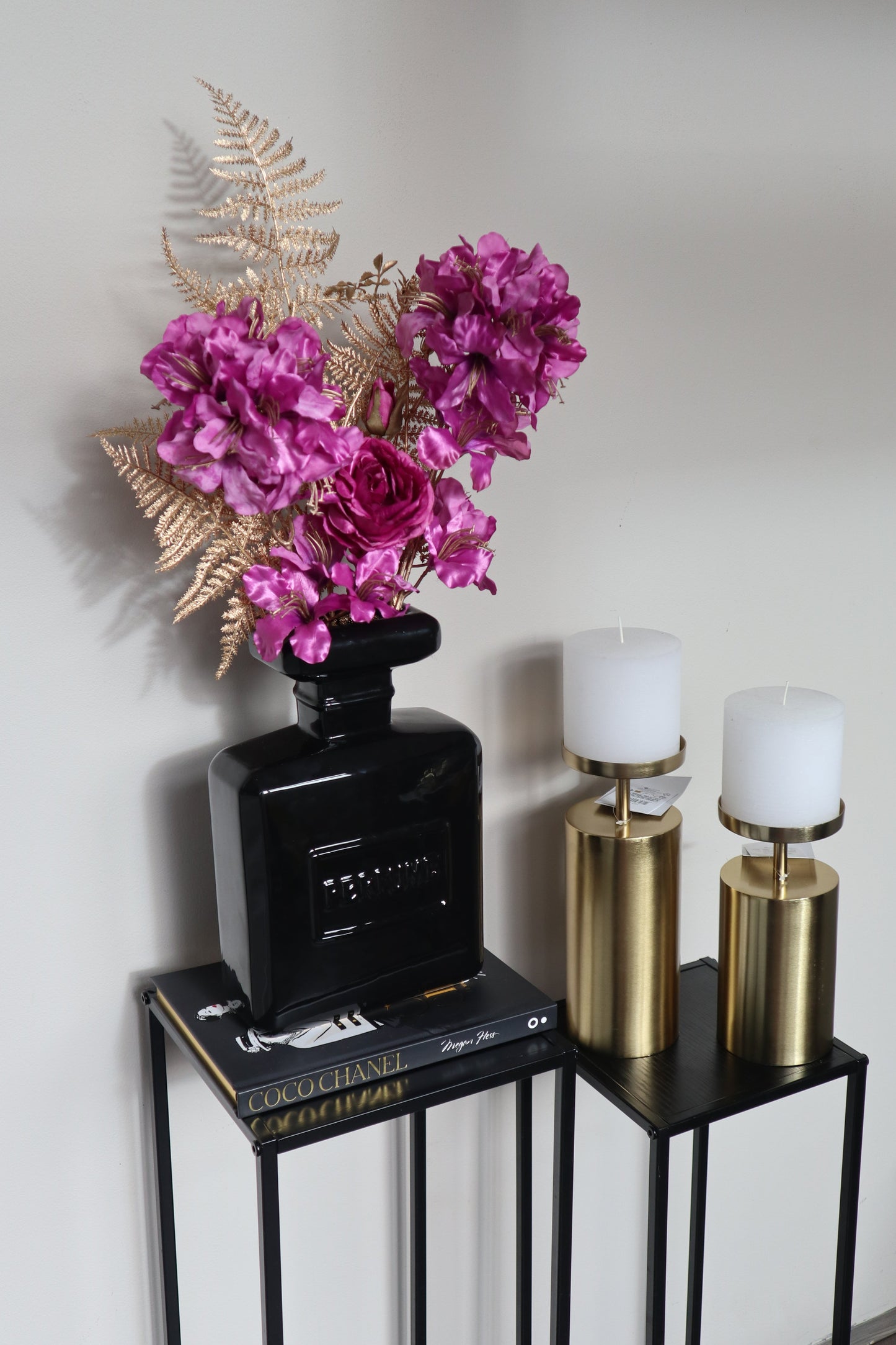 Luxe Parfumfles Vaas Incl. Zijdenbloemen