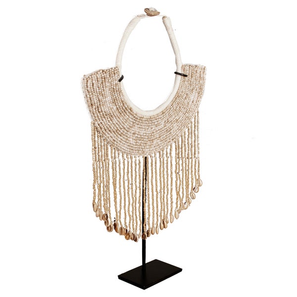 Schelpenketting op standaard | Shell Necklace | Woondecoratie | Pole to Pole |