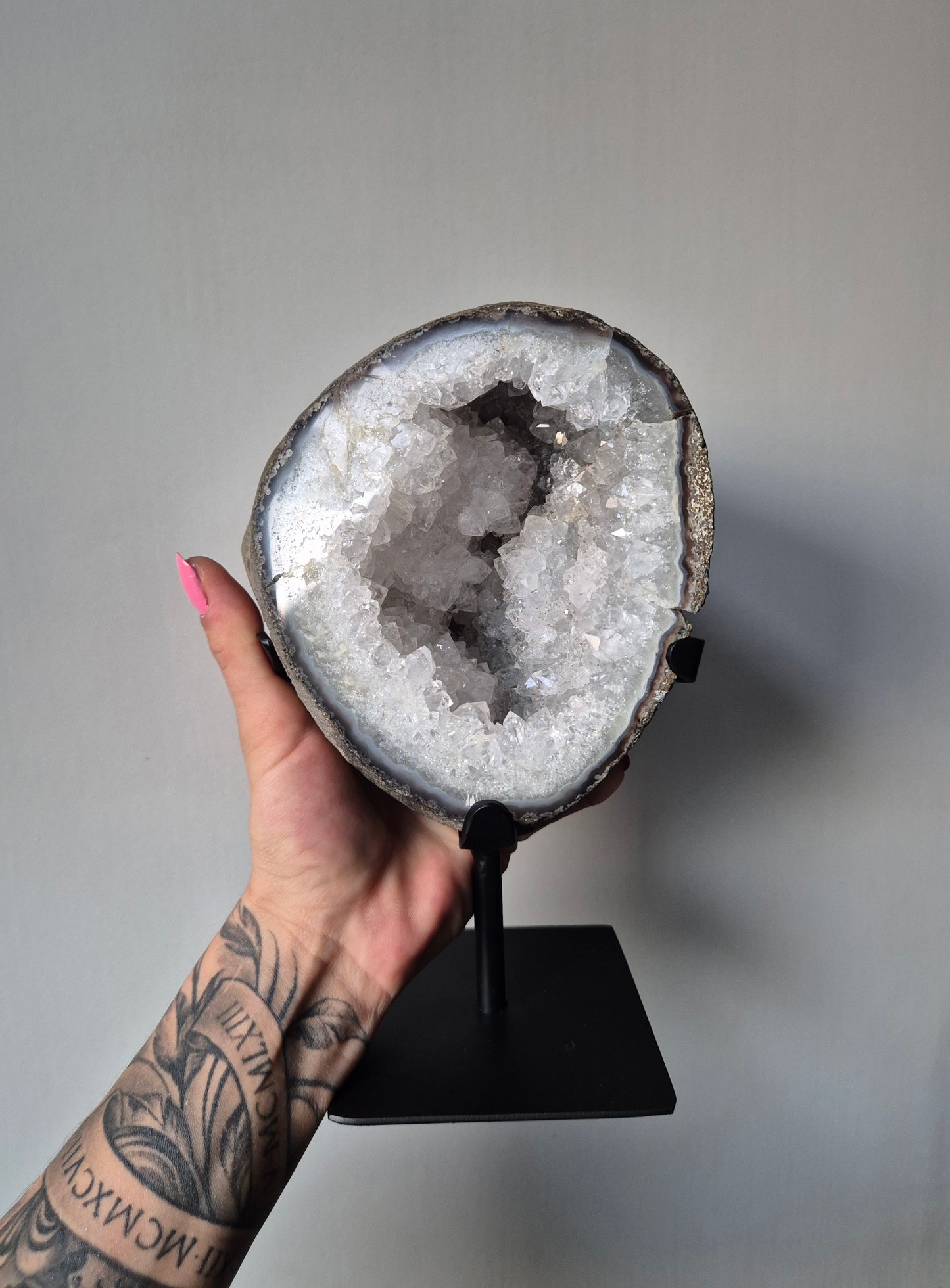 XL Agaat/Kwarts Geode op standaard