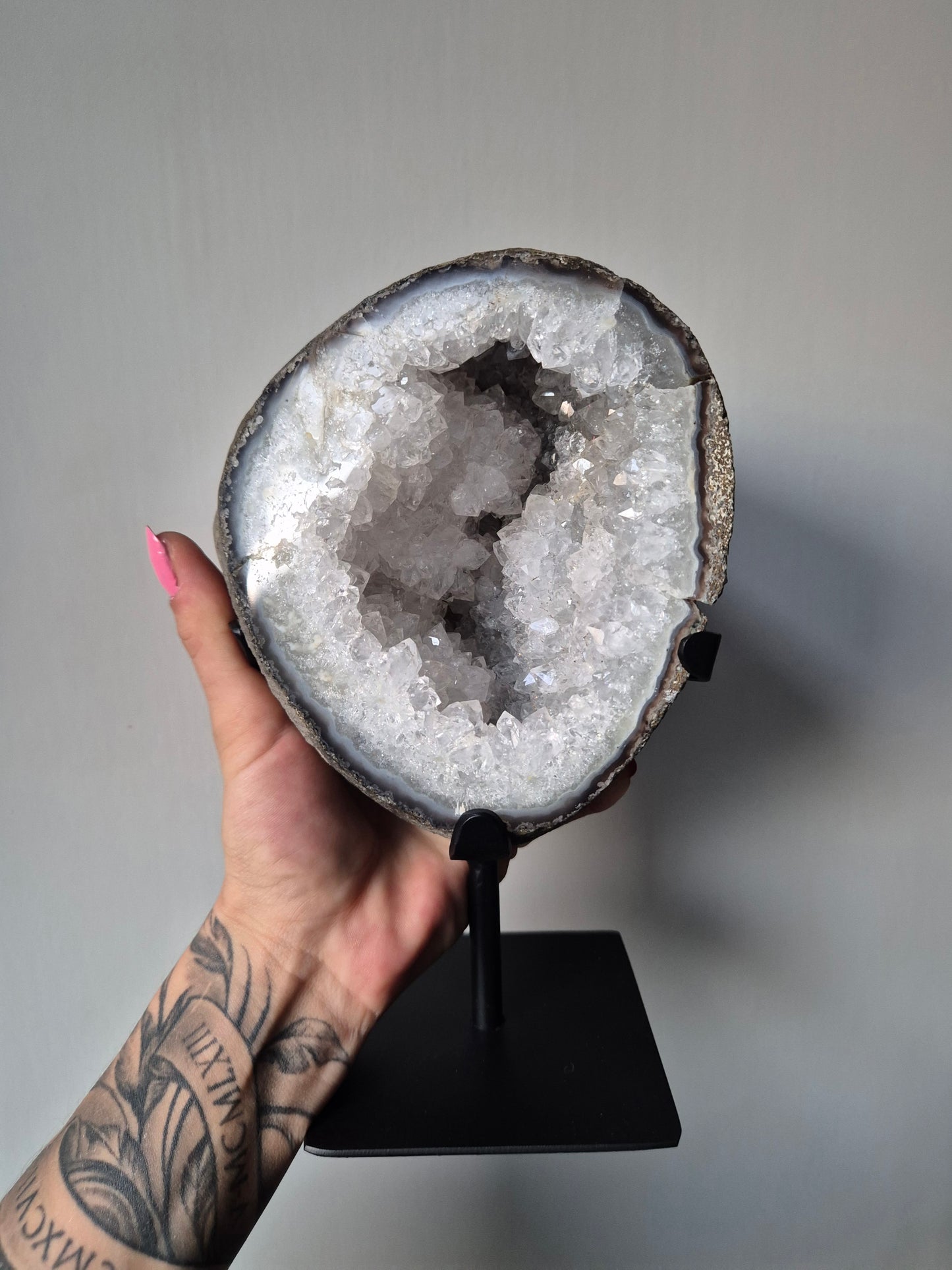 XL Agaat/Kwarts Geode op standaard