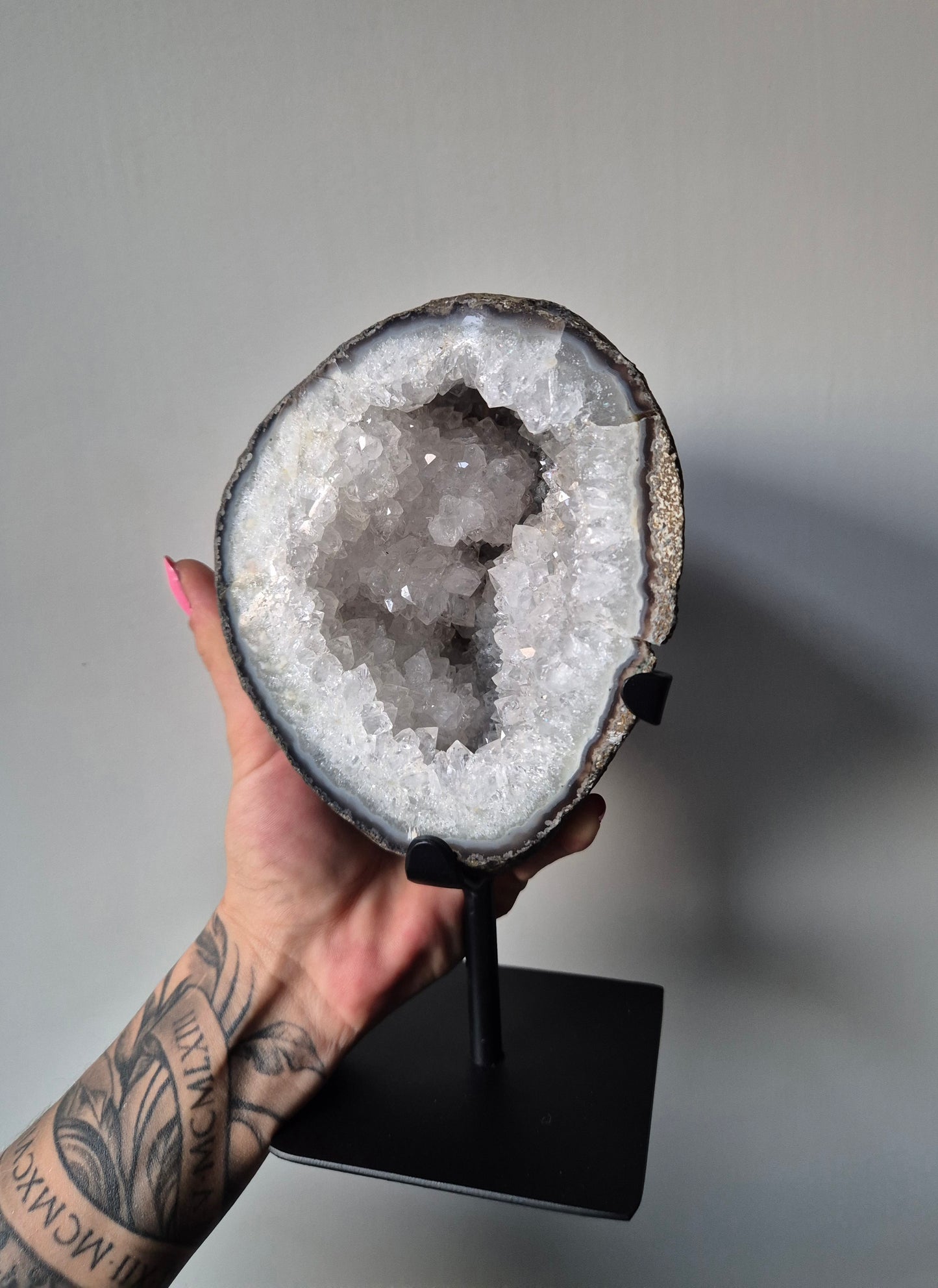 XL Agaat/Kwarts Geode op standaard