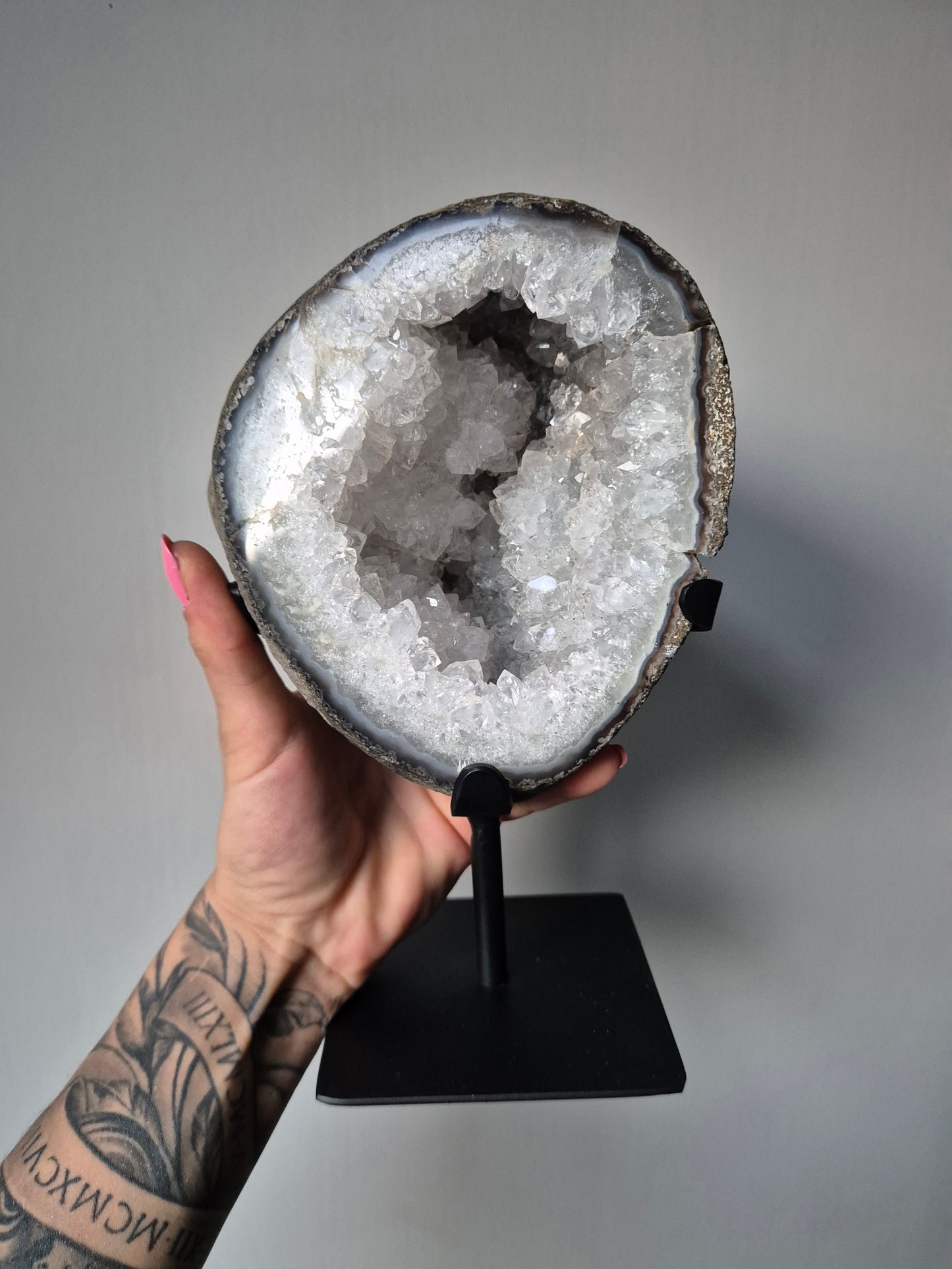 XL Agaat/Kwarts Geode op standaard