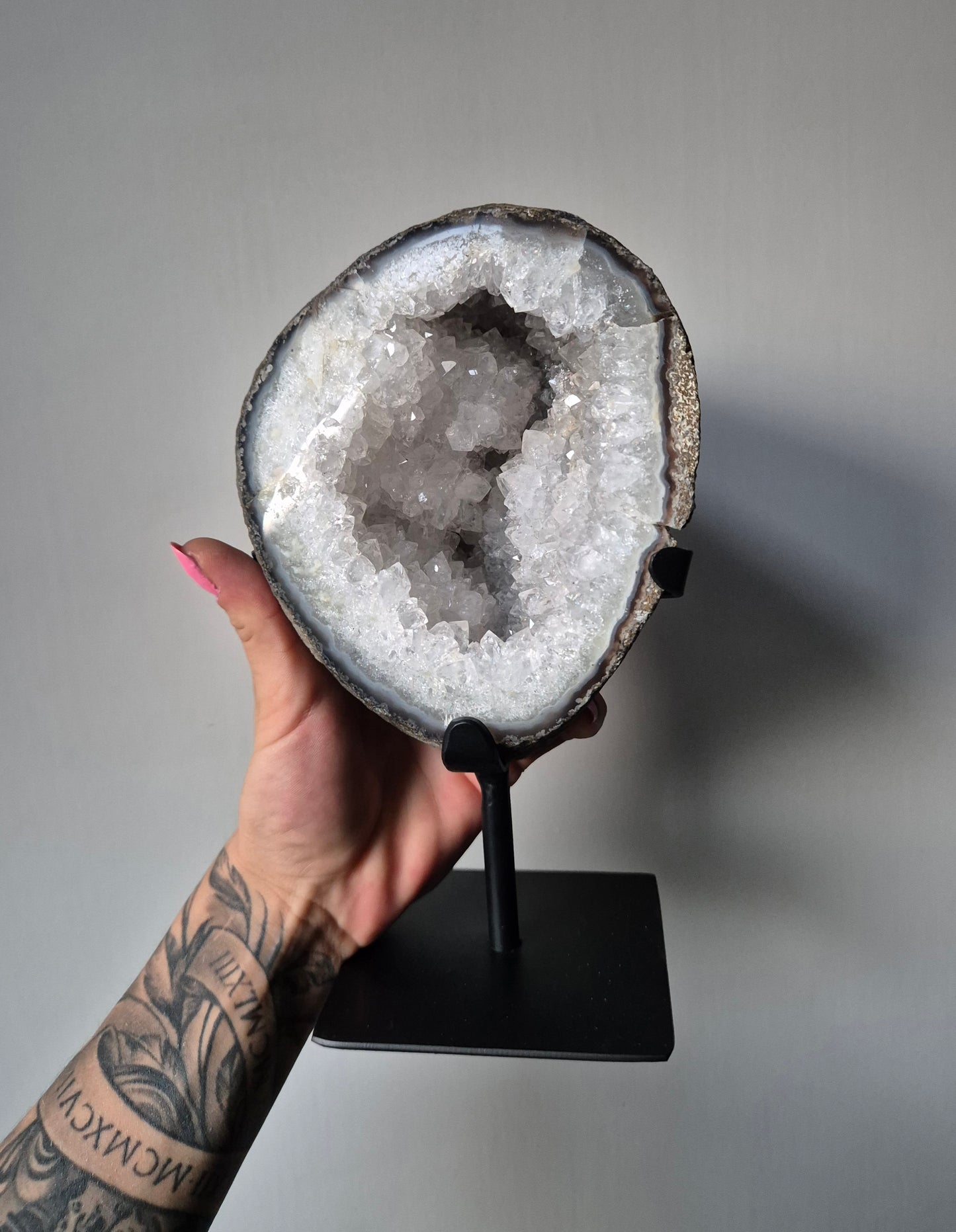 XL Agaat/Kwarts Geode op standaard