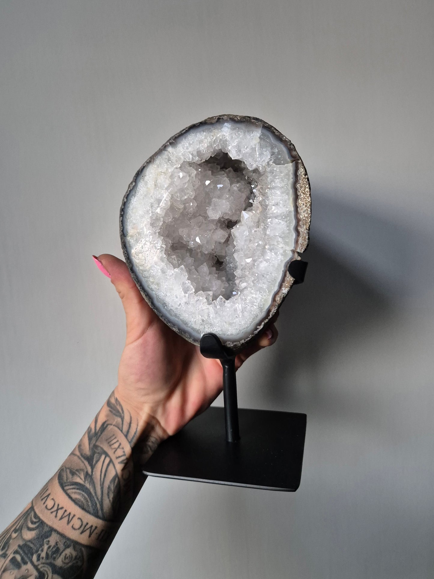 XL Agaat/Kwarts Geode op standaard