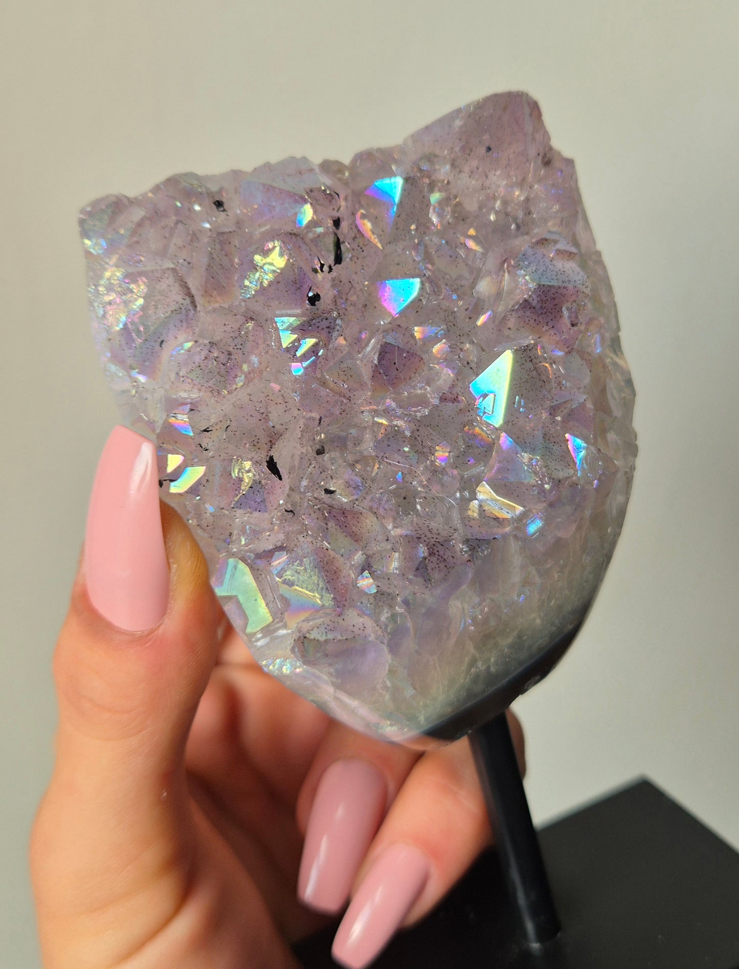 Angel Aura Amethist op standaard