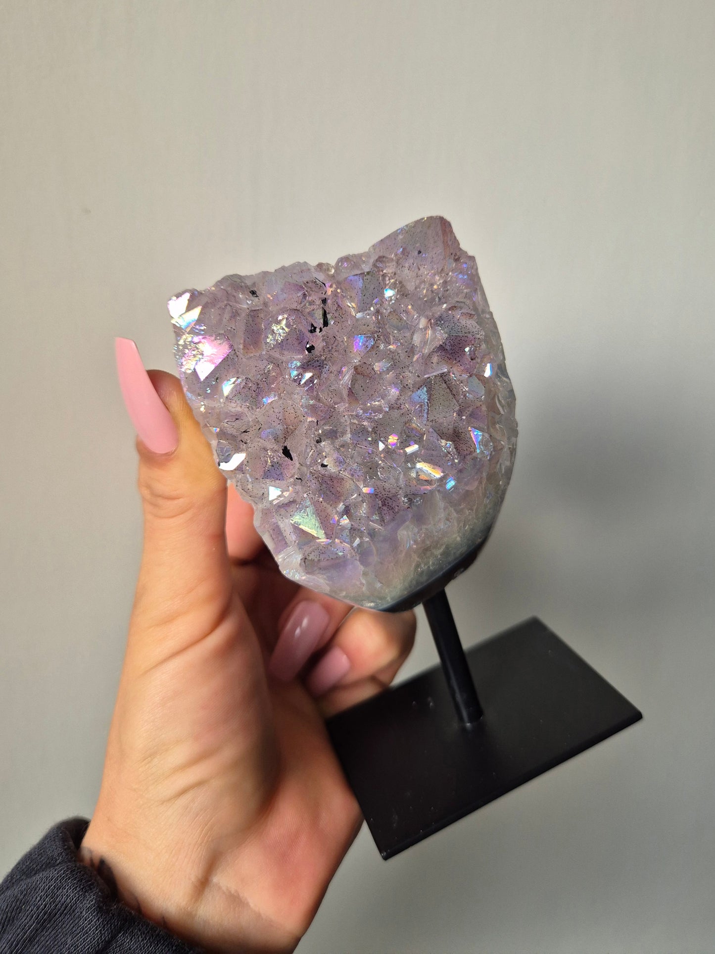 Angel Aura Amethist op standaard