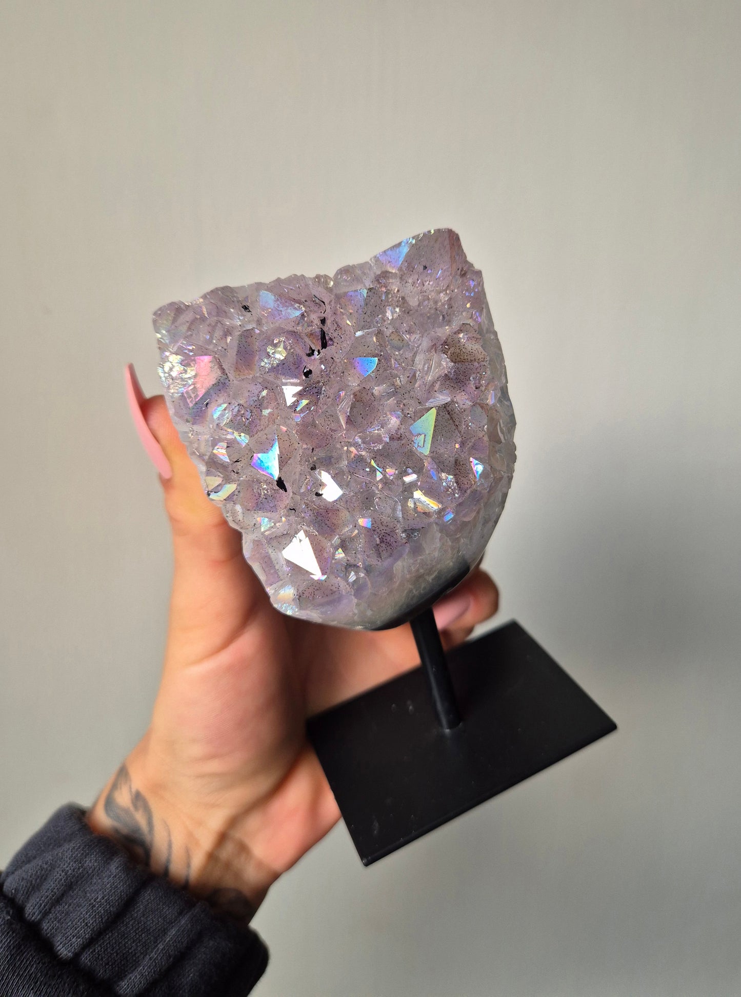 Angel Aura Amethist op standaard