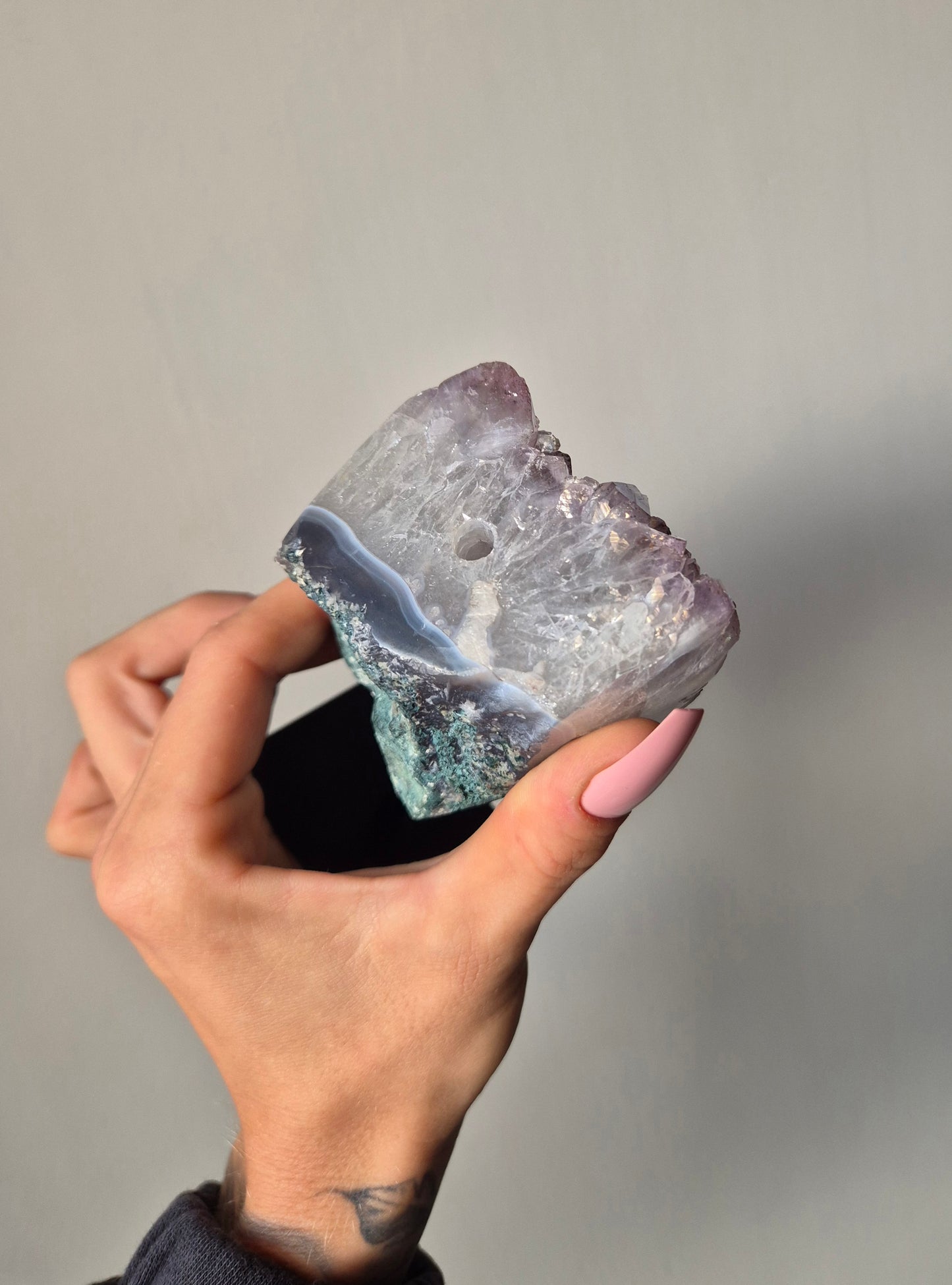 Angel Aura Amethist op standaard